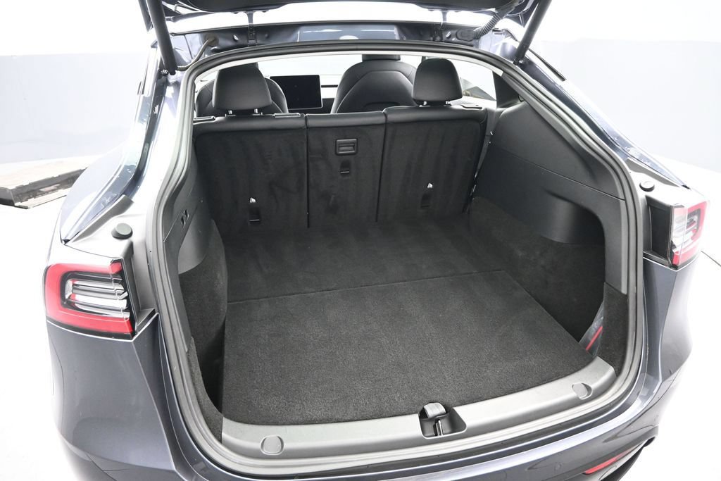 Used 2022 Tesla Model Y Performance AWD/4WD image 24