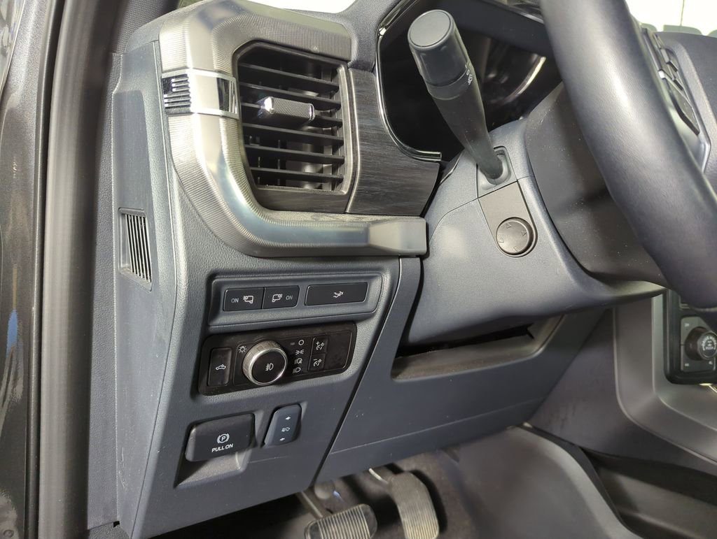Used 2024 Ford F150 Lariat w/ FX4 Off-Road Package image 26