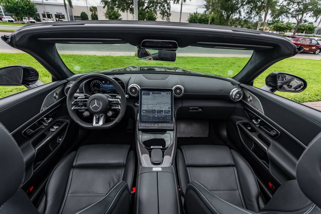 Used 2023 Mercedes-Benz SL 63 AMG 4MATIC image 22