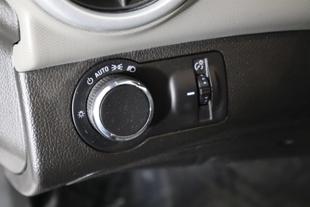 Used 2017 Chevrolet Sonic LT FWD image 20