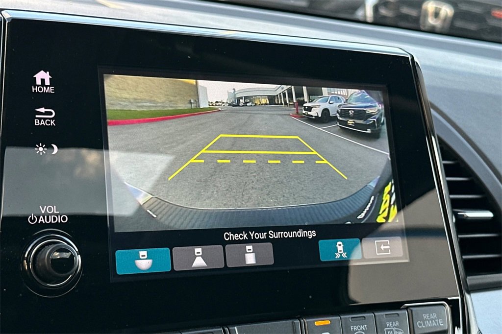 Certified 2023 Honda Odyssey Touring image 25