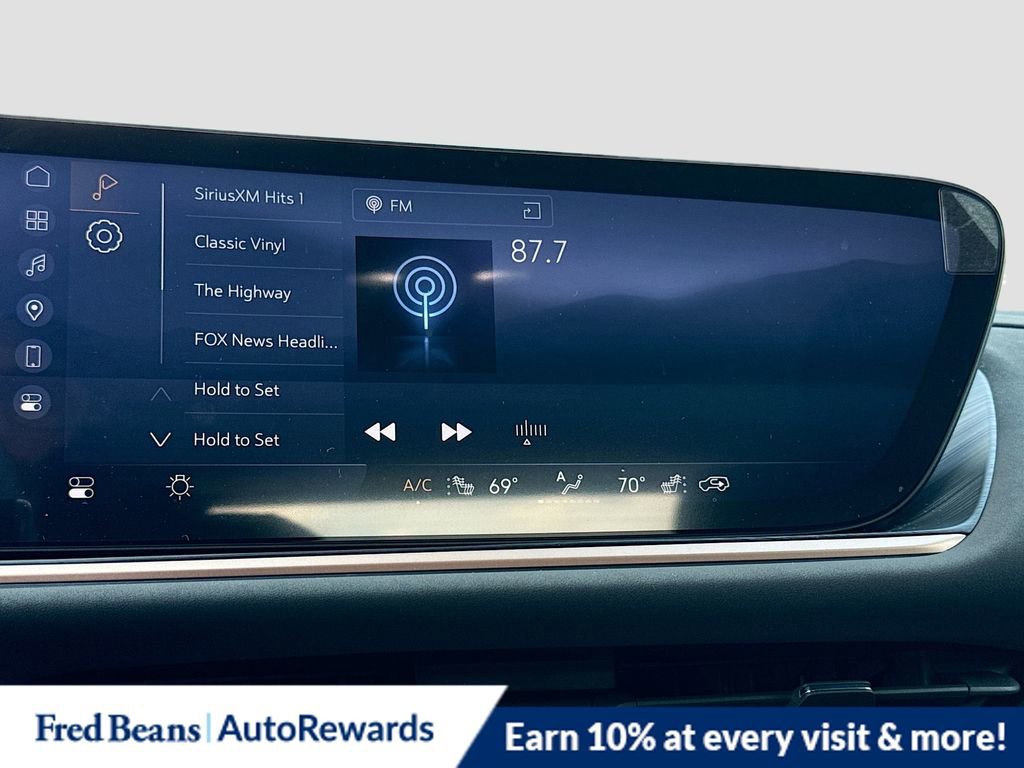 New 2025 Buick Envision Sport Touring image 15