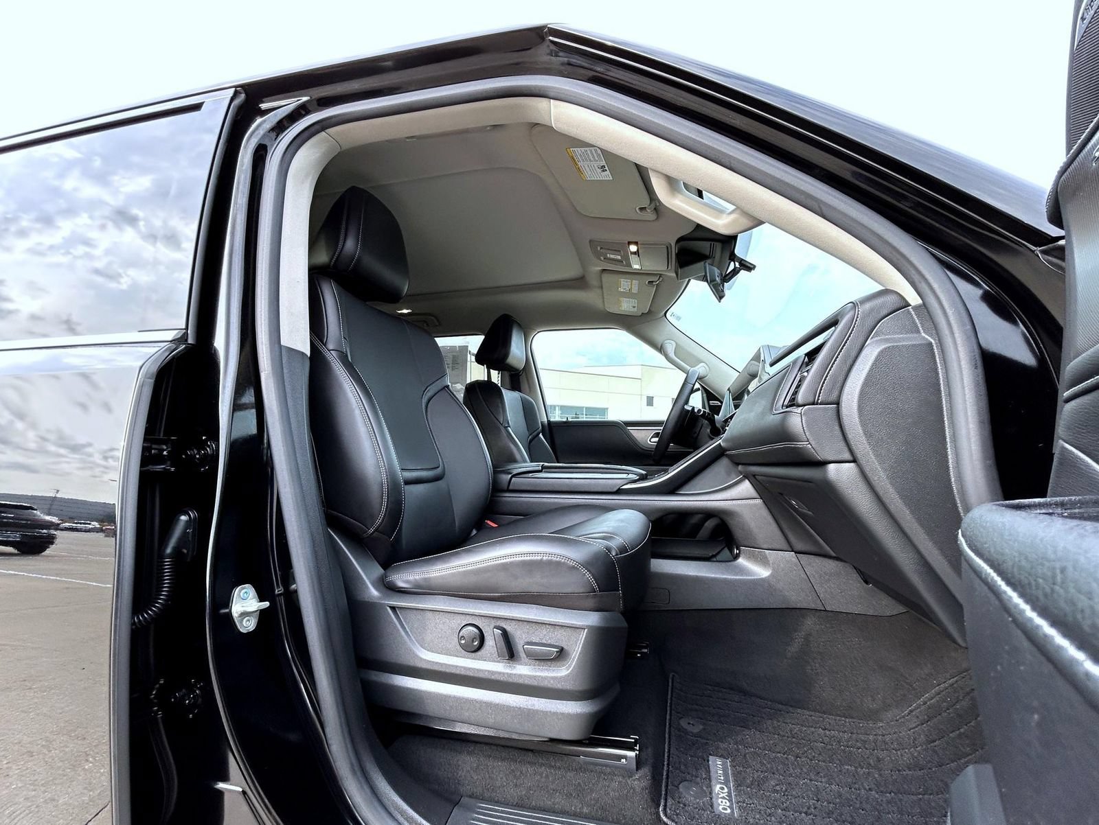 Certified 2025 INFINITI QX80 Pure AWD/4WD image 14