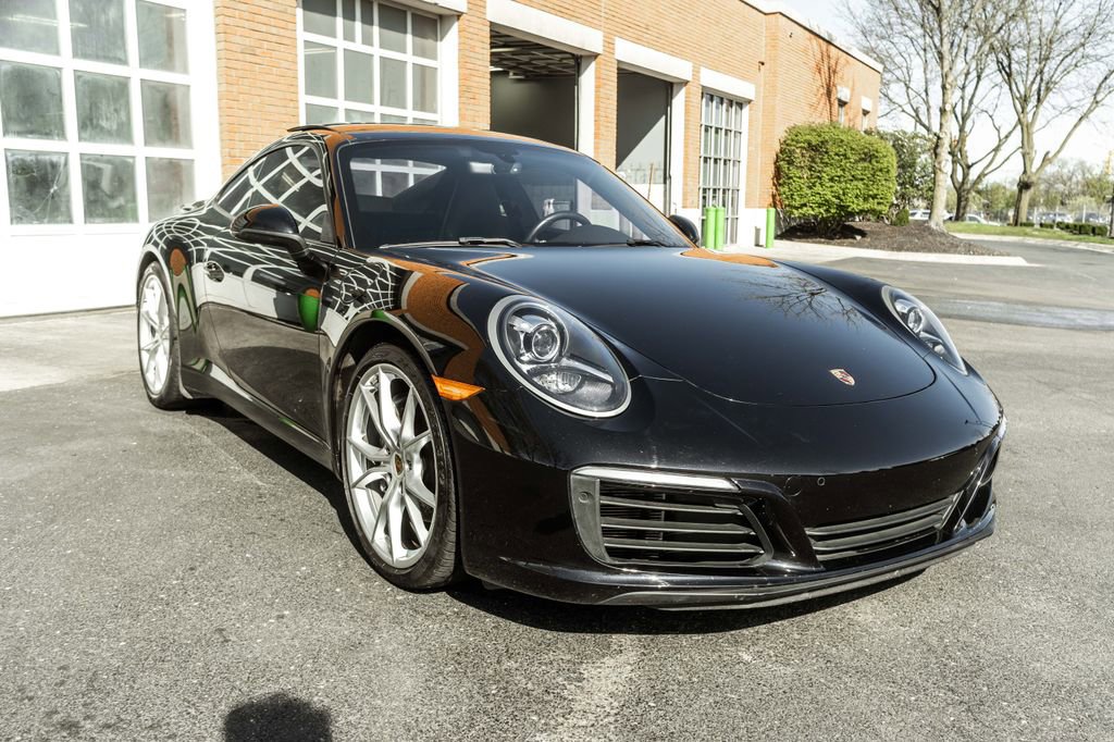 Used 2018 Porsche 911 Carrera RWD image 5