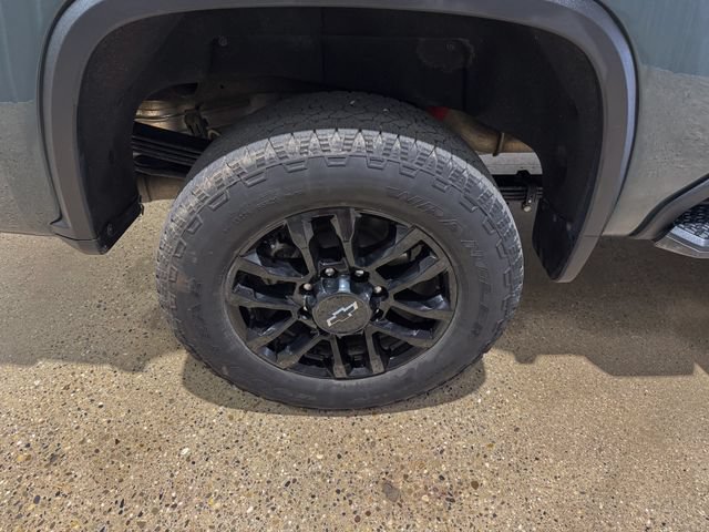 Used 2025 Chevrolet Silverado 2500 LTZ w/ Trail Boss Package AWD/4WD image 28