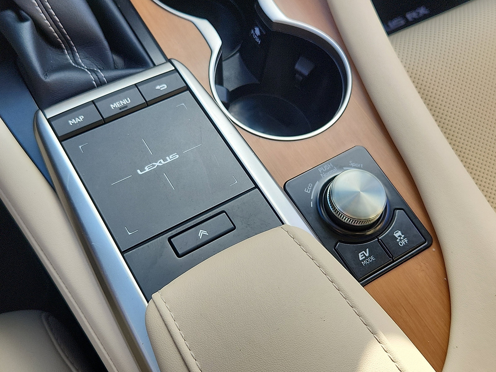 Certified 2022 Lexus RX 450h AWD w/ Premium Package image 25