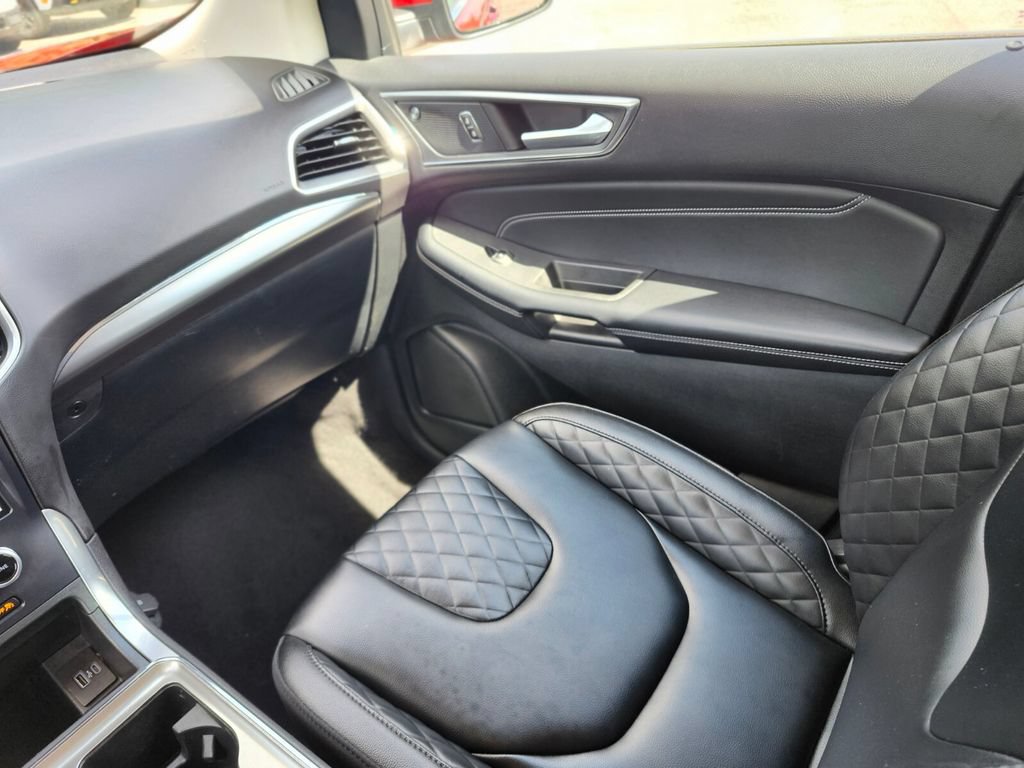 Used 2023 Ford Edge Titanium w/ Cargo Accessory Package AWD/4WD image 15