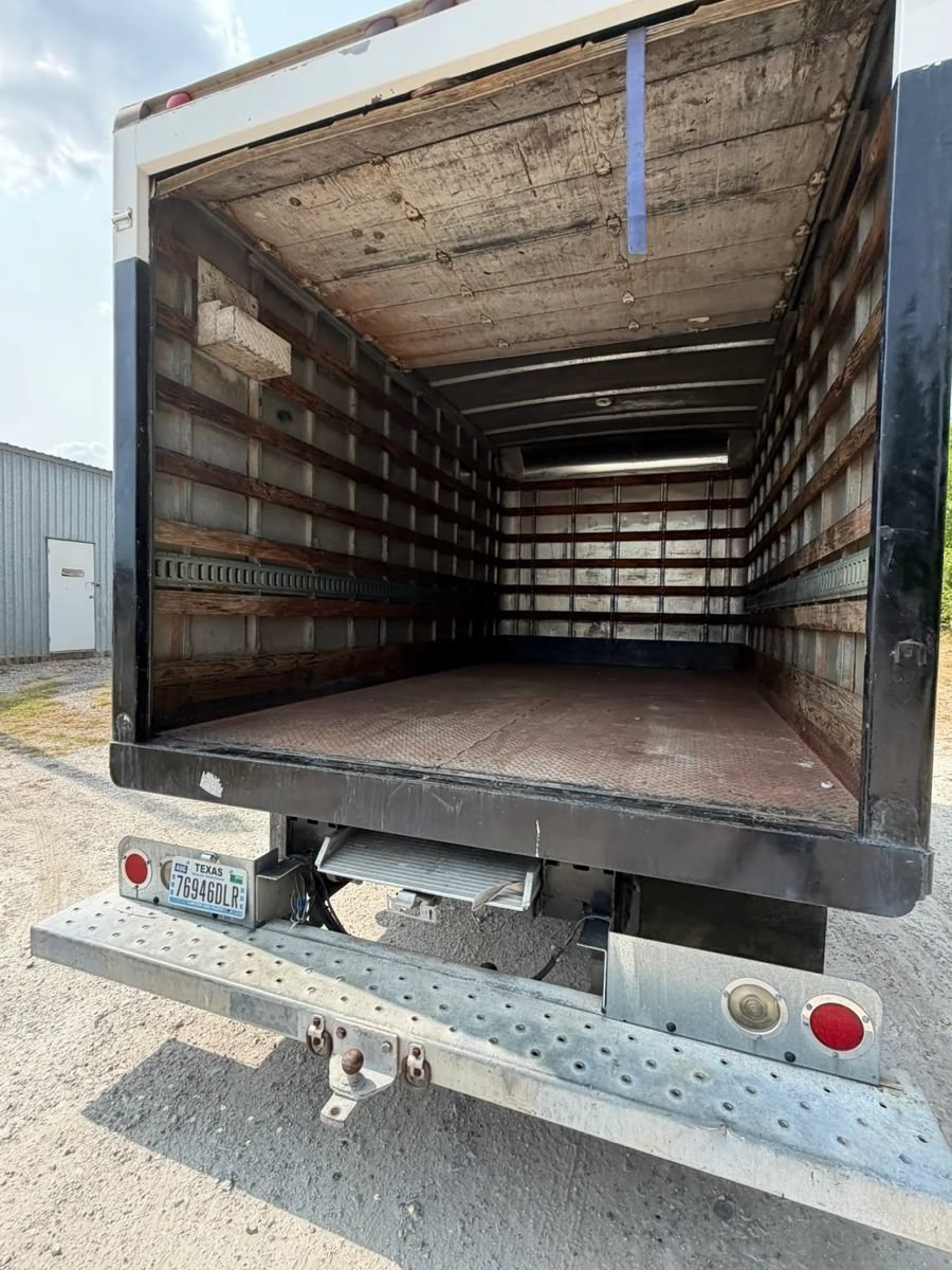 Used 2007 Ford E-450 and Econoline 450 RWD image 7
