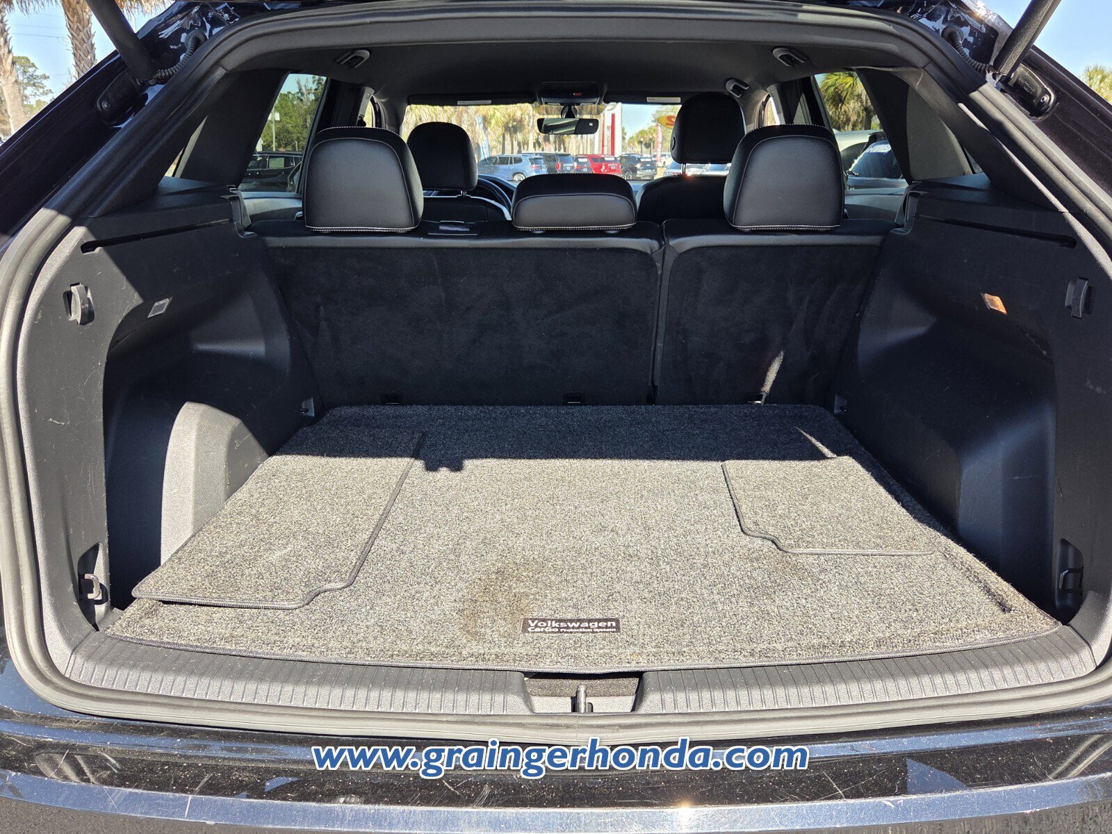 Used 2022 Volkswagen Atlas Cross Sport SE image 14