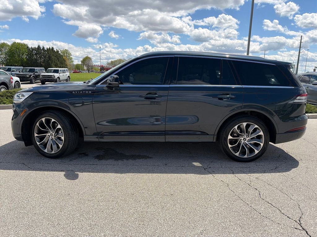Used 2023 Lincoln Aviator Grand Touring w/ Equipment Group 301A AWD/4WD image 4