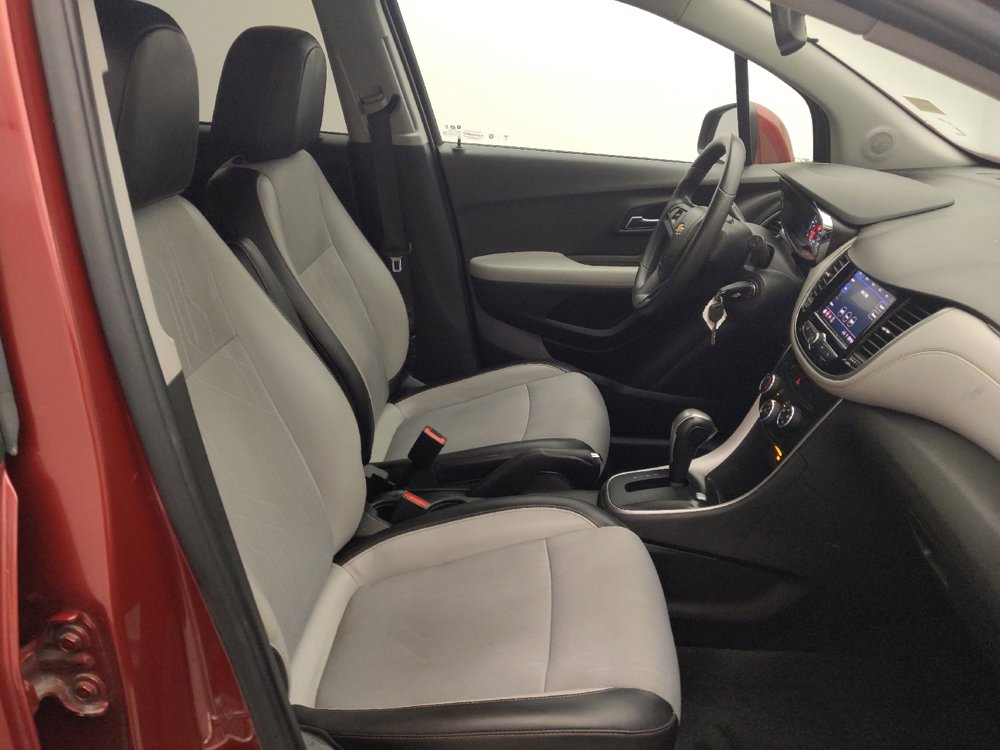 Used 2021 Chevrolet Trax LT image 21