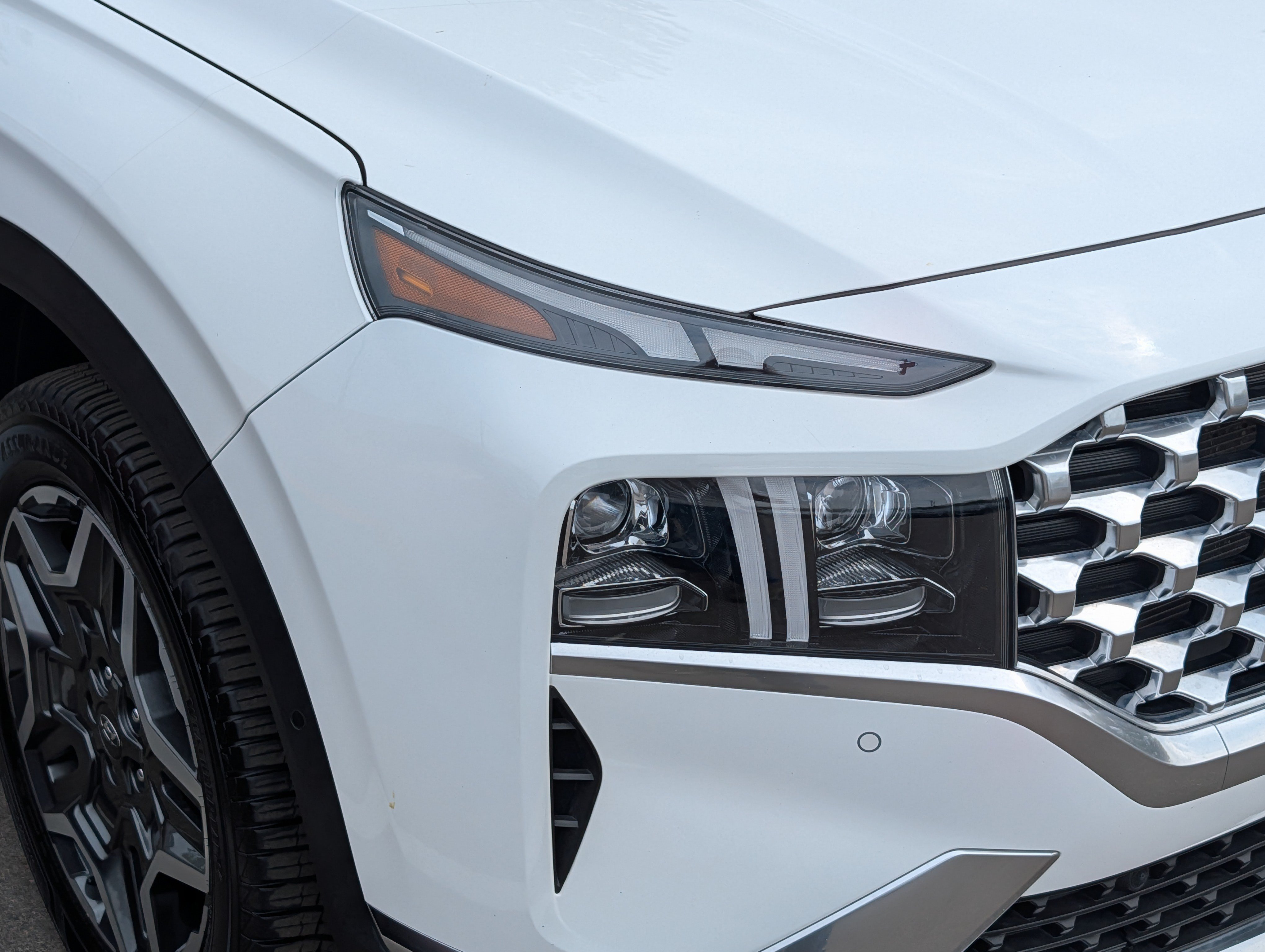 Certified 2023 Hyundai Santa Fe Limited AWD/4WD image 16
