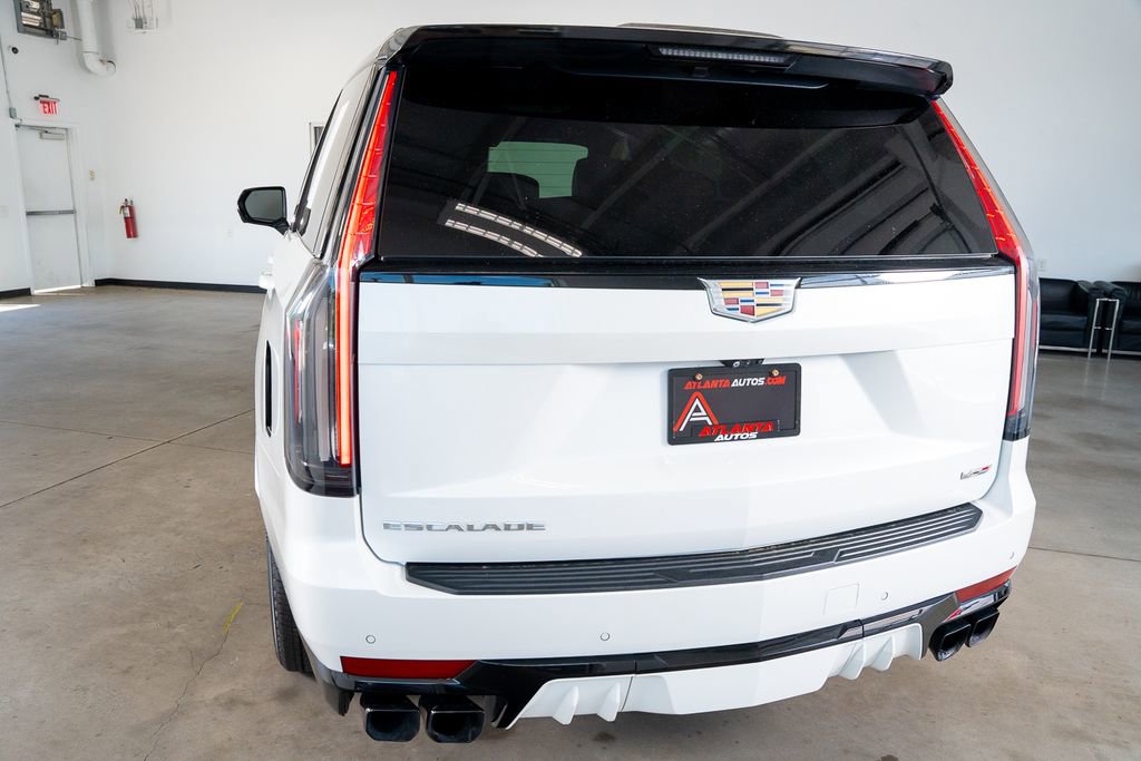 Used 2023 Cadillac Escalade V AWD/4WD image 18