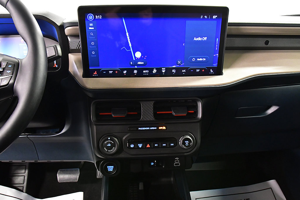 Used 2025 Ford Maverick Lariat w/ 4K Tow Package AWD/4WD image 25