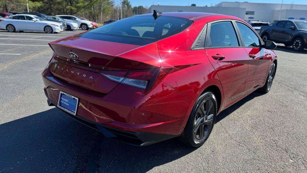 Used 2023 Hyundai Elantra SEL image 5
