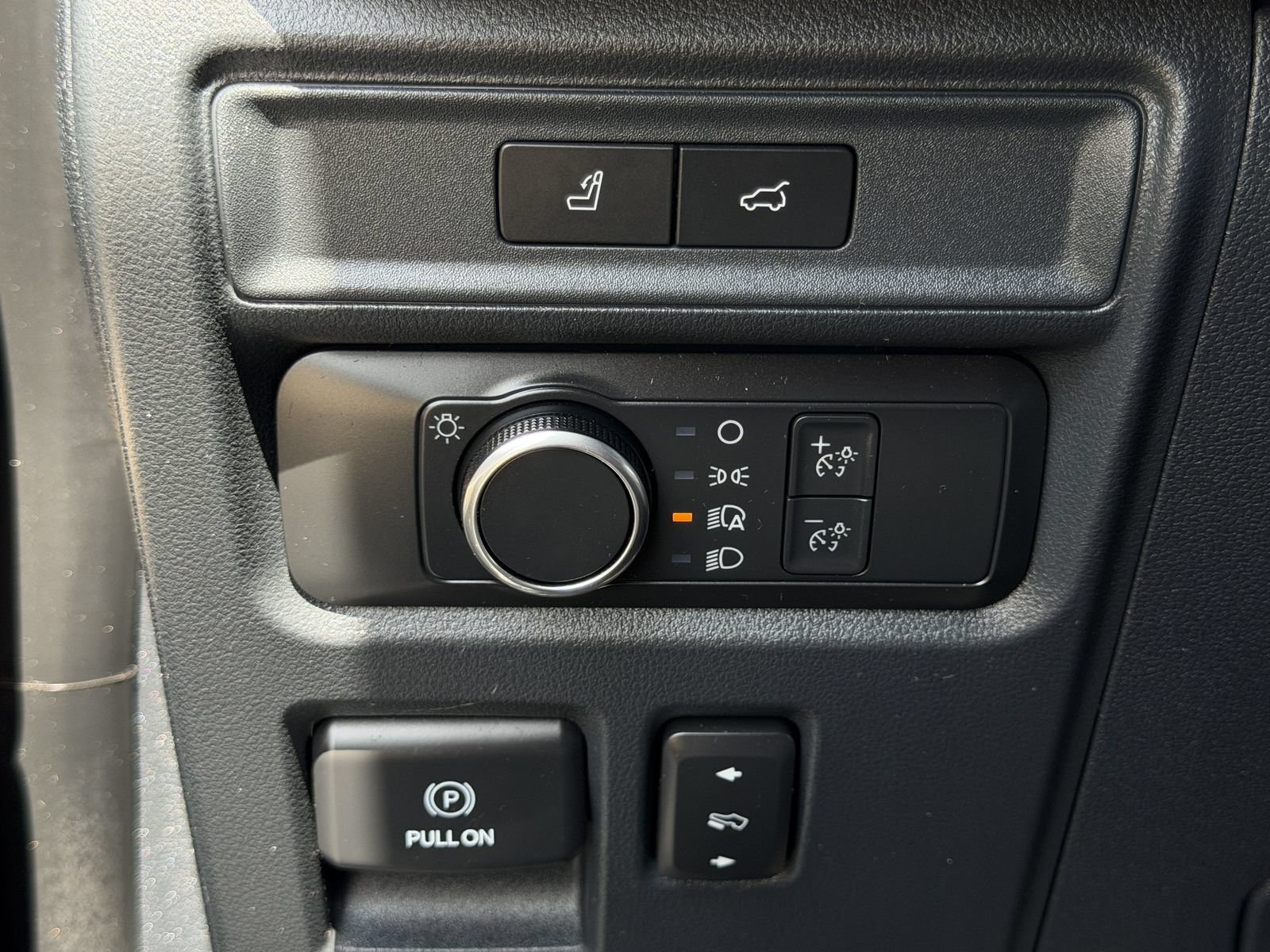 Used 2022 Ford Expedition XLT RWD image 25