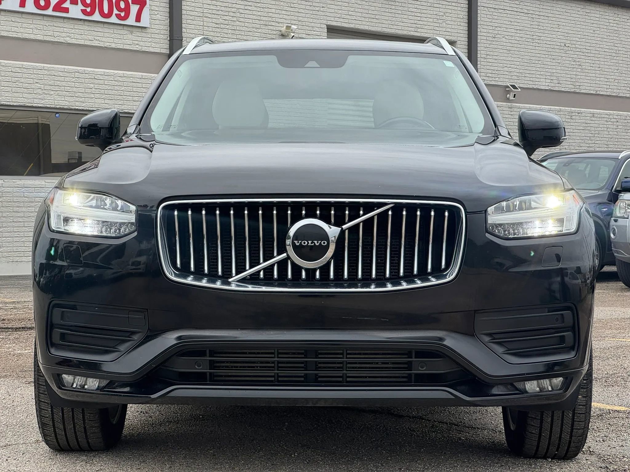 Used 2021 Volvo XC90 T5 Momentum w/ Climate Package FWD image 10