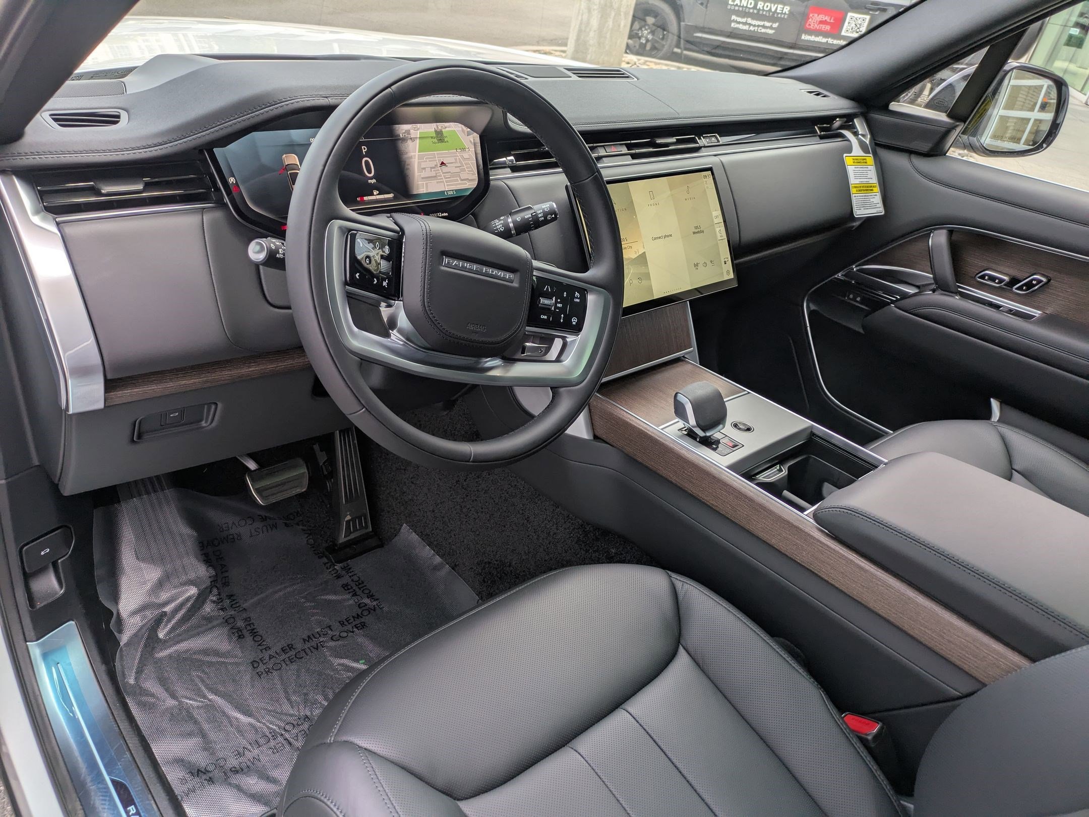 New 2025 Land Rover Range Rover SE image 11