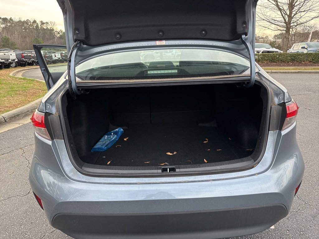 Used 2023 Toyota Corolla LE image 11