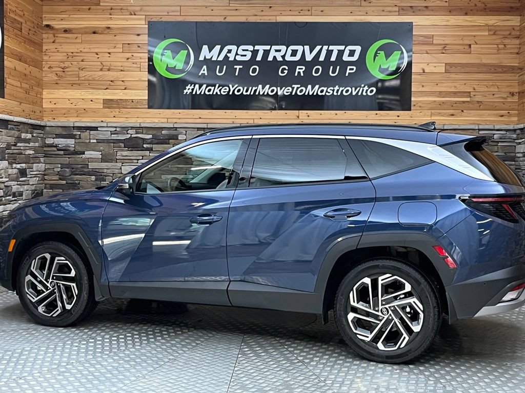 Used 2025 Hyundai Tucson Limited AWD/4WD image 17
