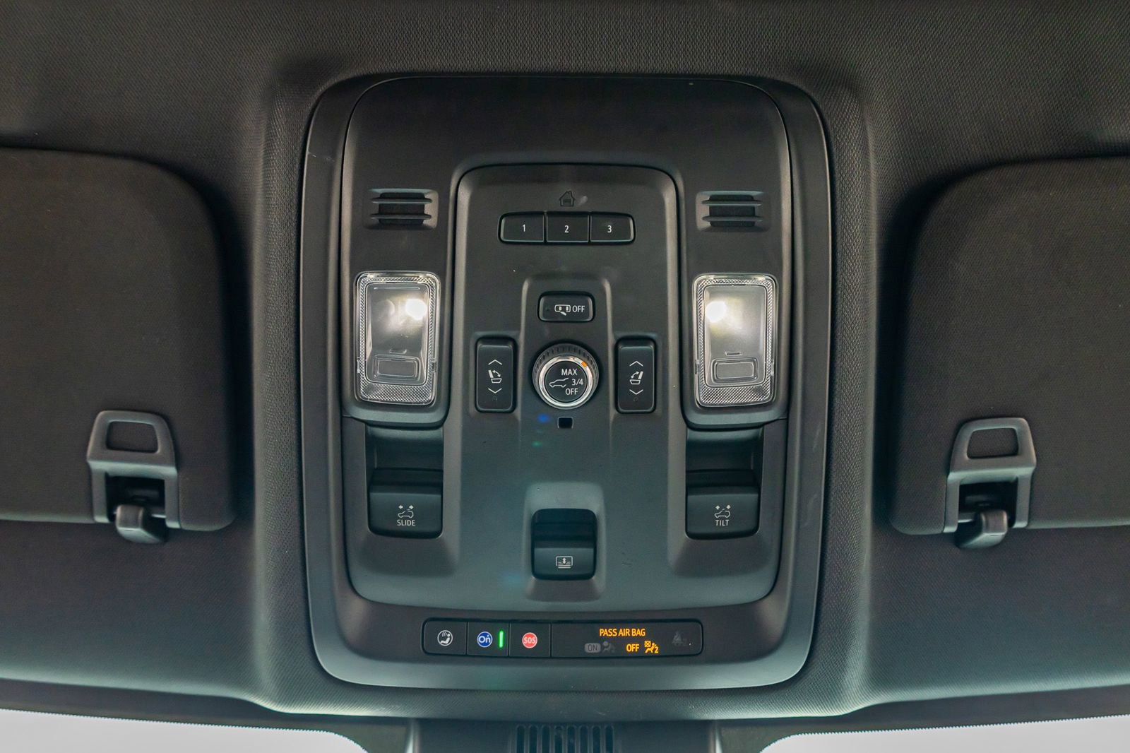 Used 2023 GMC Yukon XL AT4 image 28