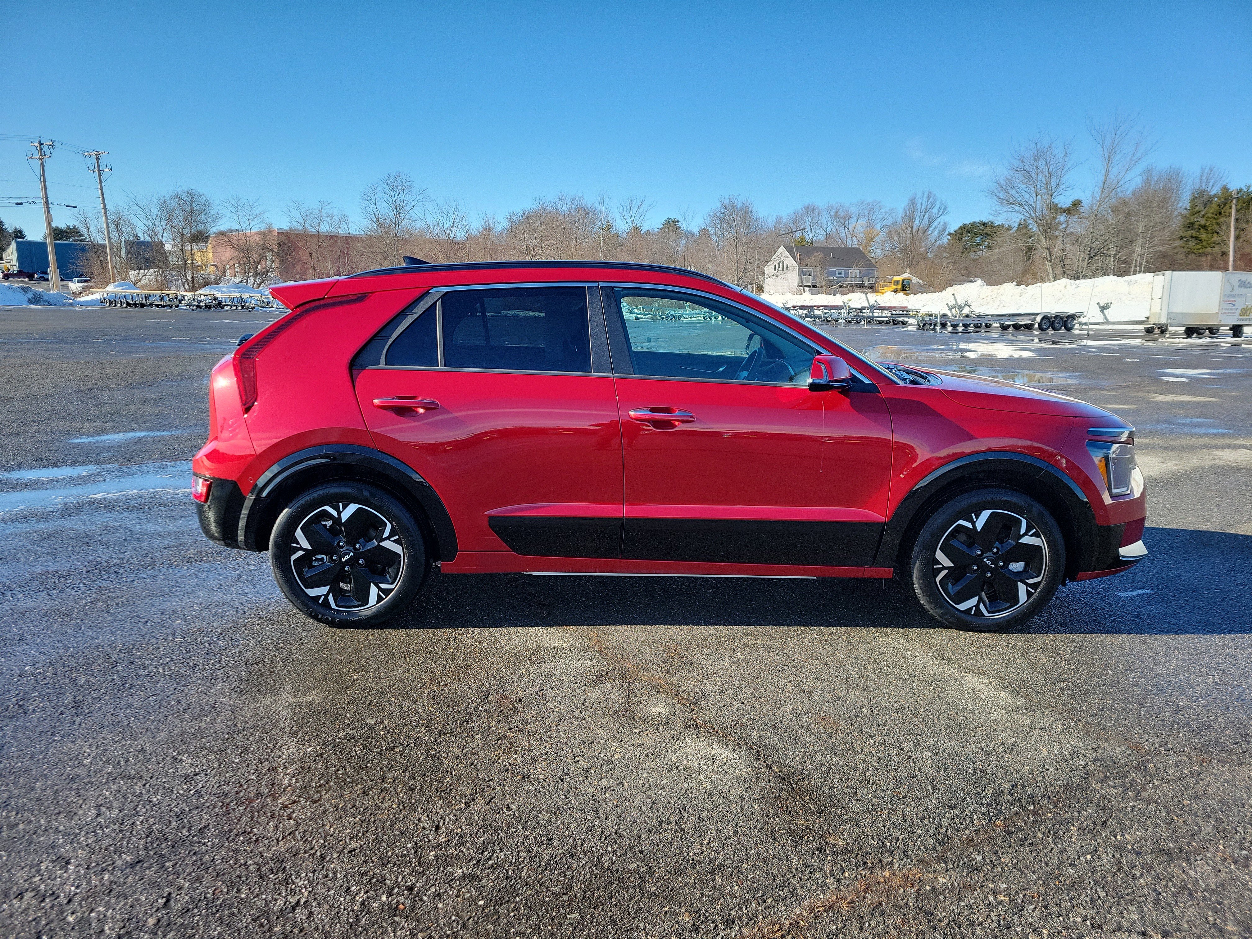 Used 2024 Kia Niro Wave w/ Wave Preserve Package image 4