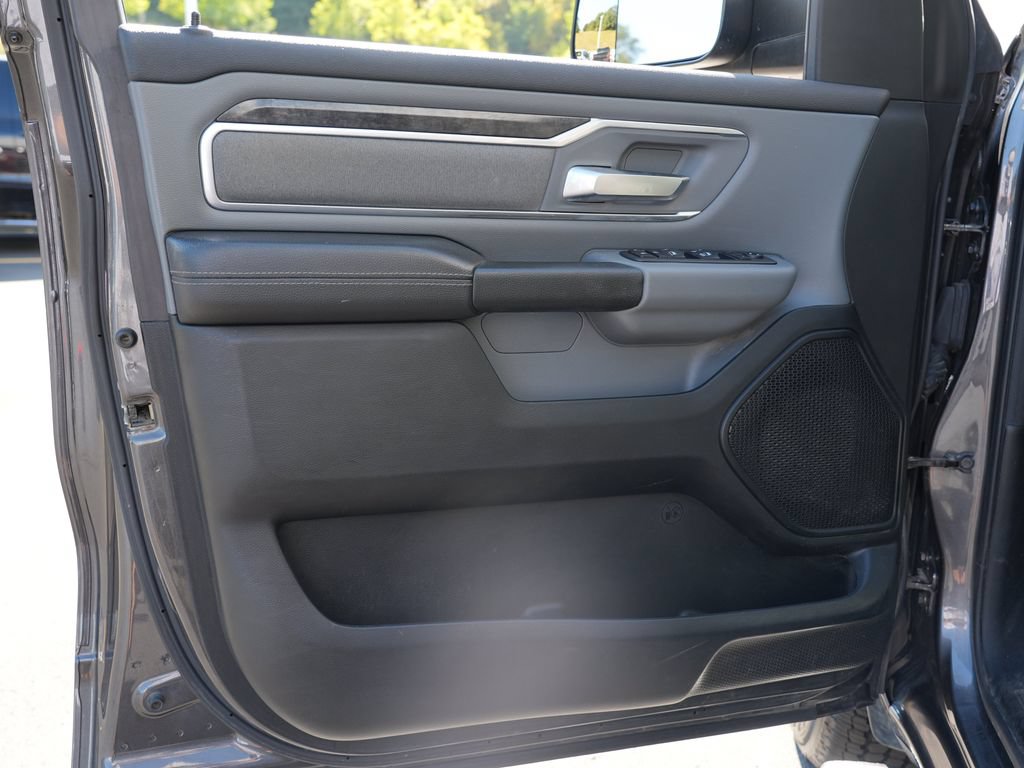 Used 2019 RAM 1500 Big Horn AWD/4WD image 14