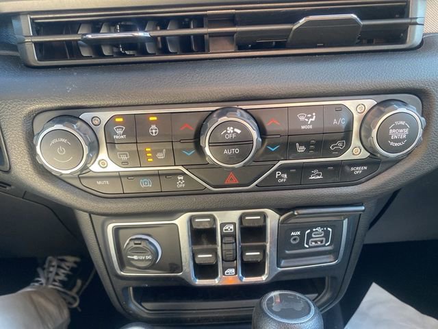 Used 2024 Jeep Wrangler Unlimited w/ Convenience Group image 29