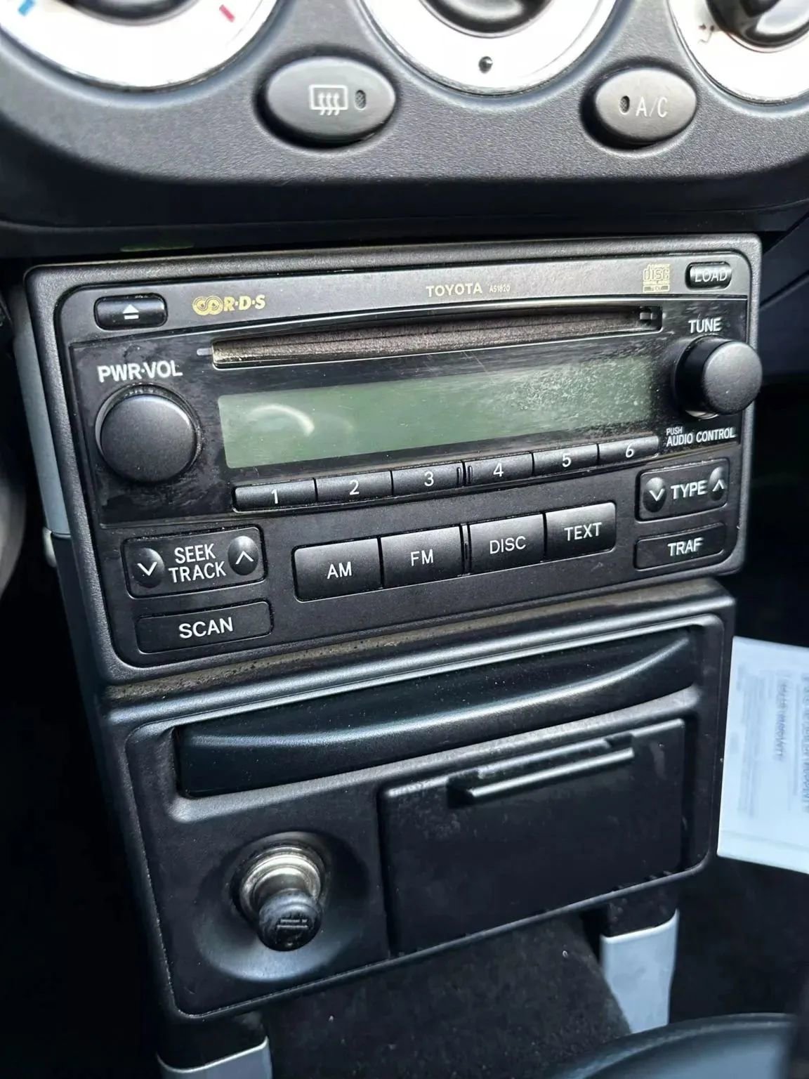 Used 2005 Toyota MR2 image 33