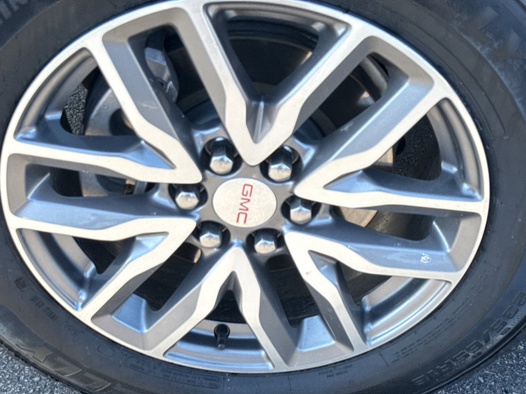 Used 2019 GMC Acadia SLE image 9