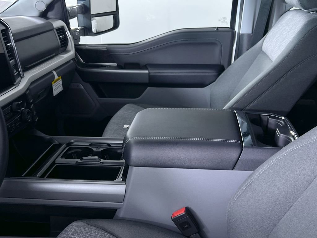 New 2026 Ford F250 XLT w/ XLT Premium Package image 21