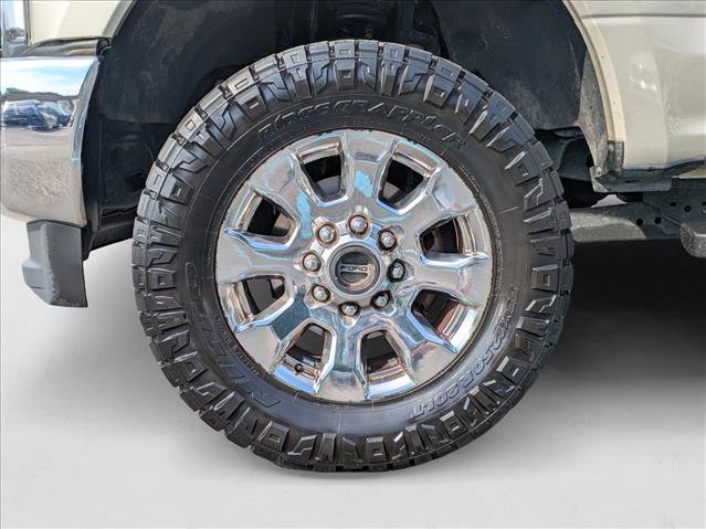 Used 2018 Ford F250 Lariat w/ Chrome Package image 26