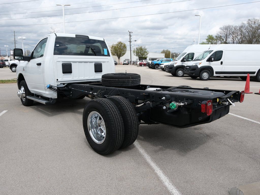 New 2024 RAM 3500 Tradesman AWD/4WD image 6