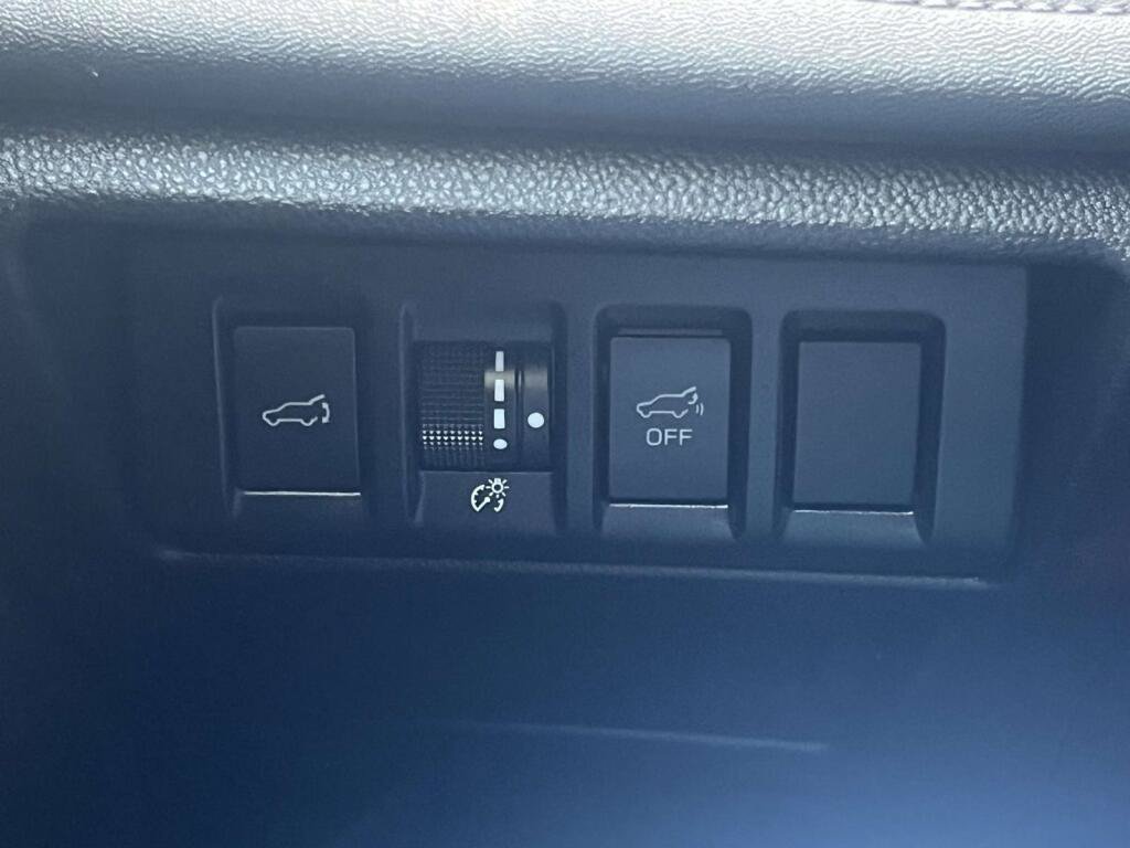 Used 2021 Subaru Outback Limited AWD/4WD image 30
