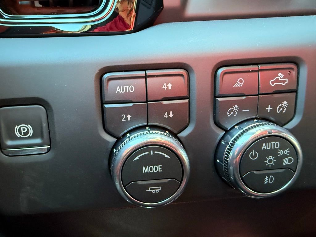 New 2026 GMC Sierra 2500 AT4 w/ AT4 Premium Plus Package image 32