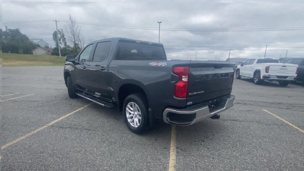 Certified 2022 Chevrolet Silverado 1500 Limited LT AWD/4WD image 7