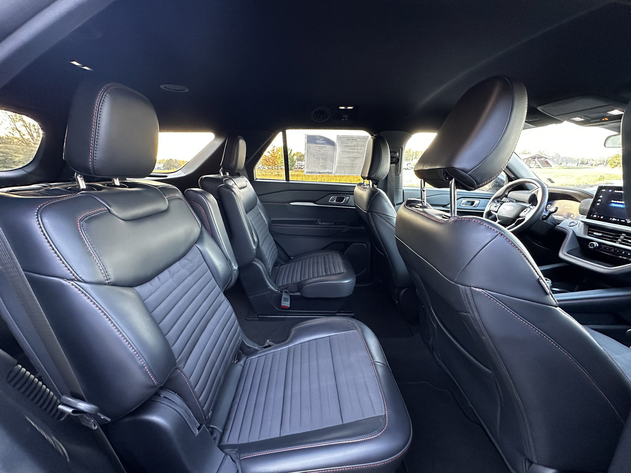 Used 2026 Ford Explorer ST-Line AWD/4WD image 32