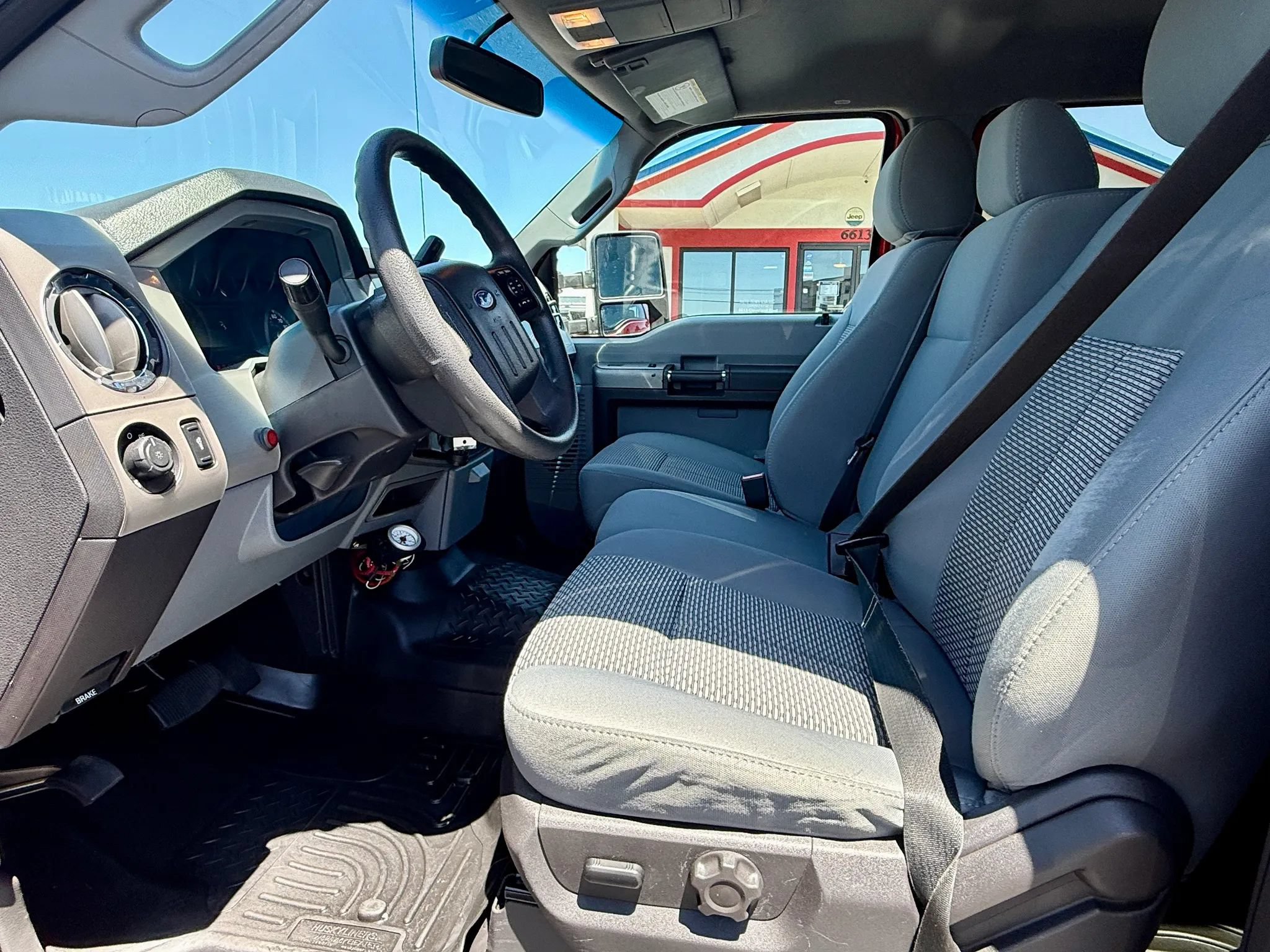 Used 2012 Ford F250 XLT w/ Advanced Security Group AWD/4WD image 9