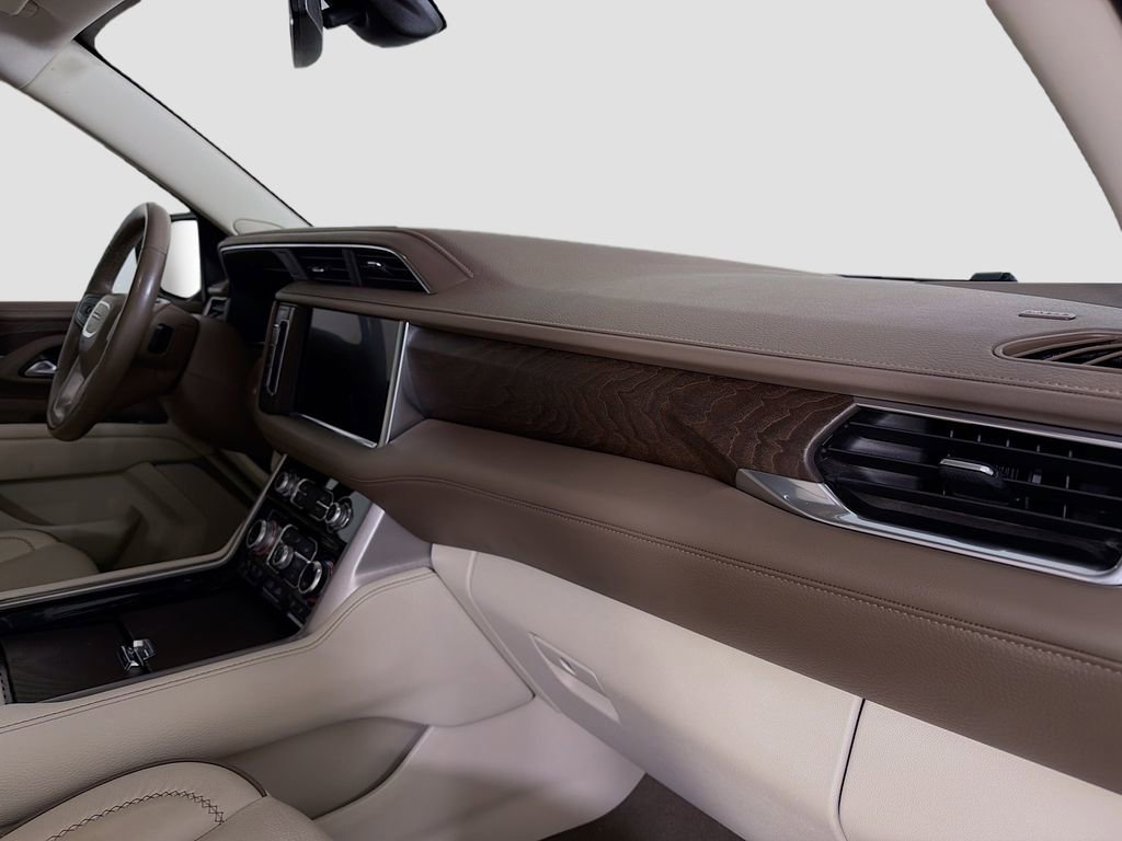 Used 2022 GMC Yukon Denali image 32