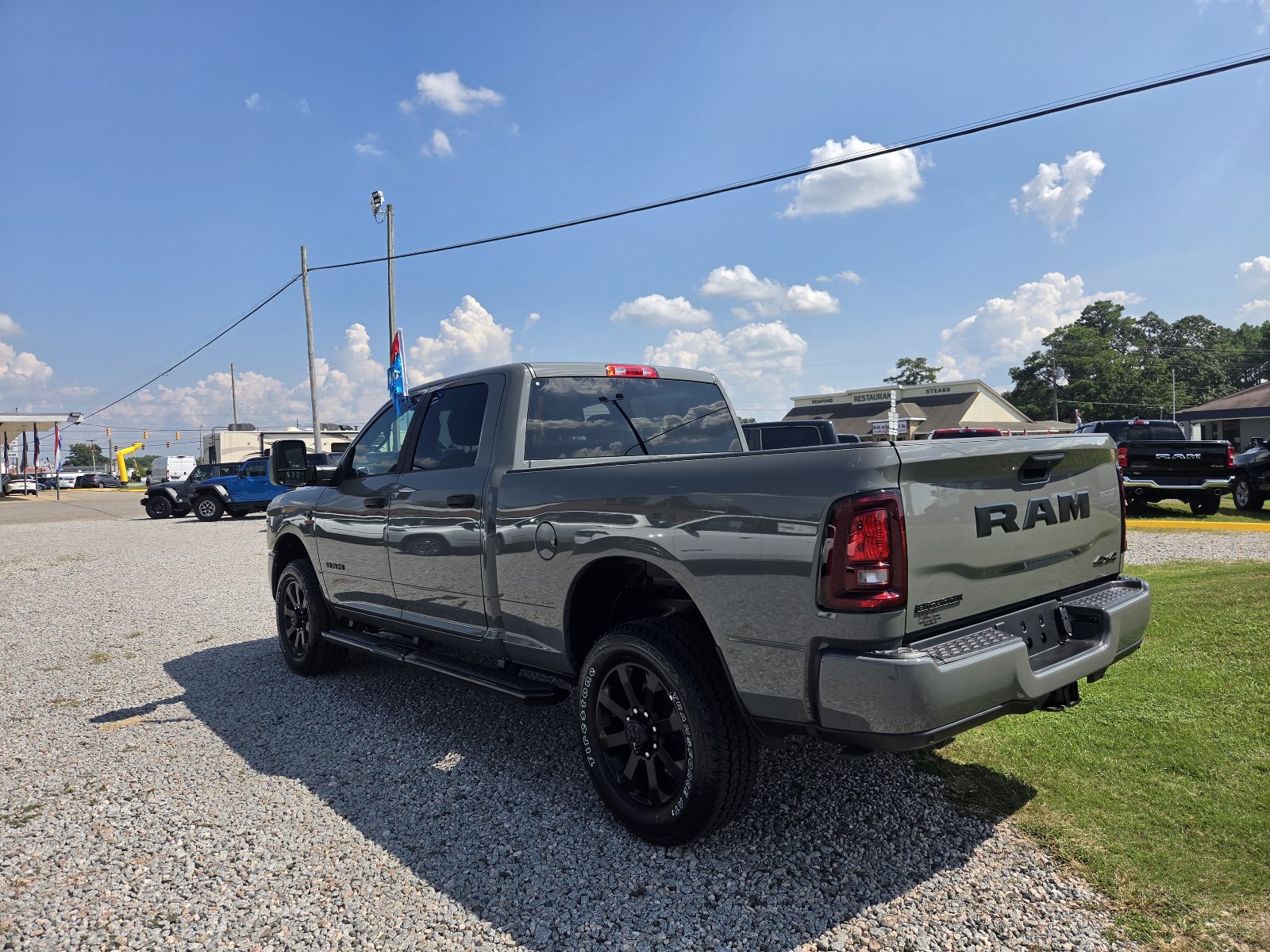 New 2026 RAM 2500 Big Horn AWD/4WD image 6