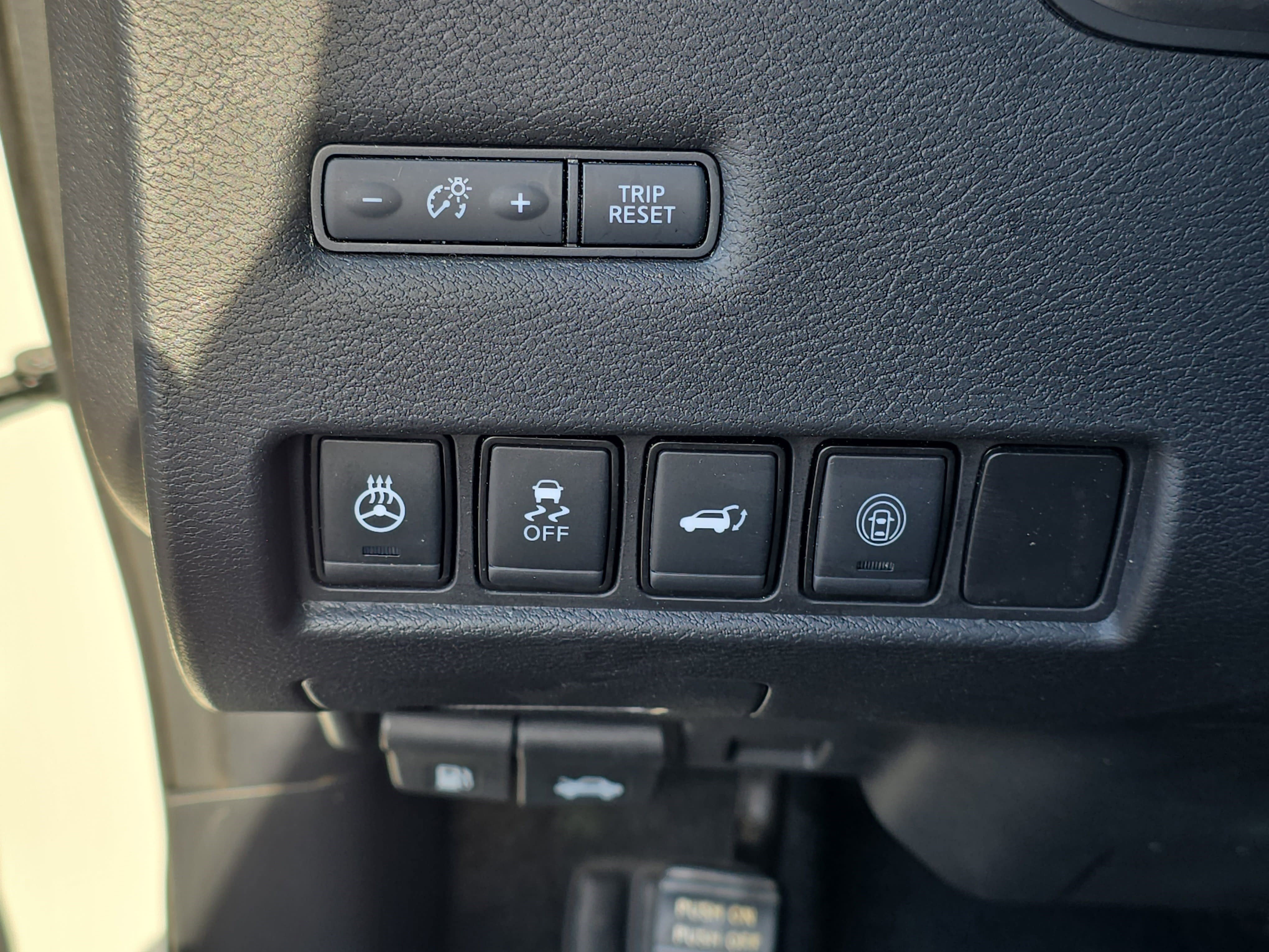 Used 2020 Nissan Murano Platinum w/ Cargo Package image 24