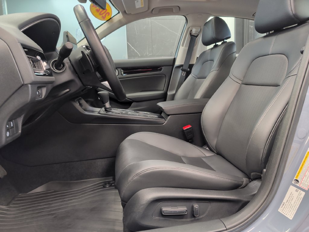 Used 2024 Honda Civic Touring image 10