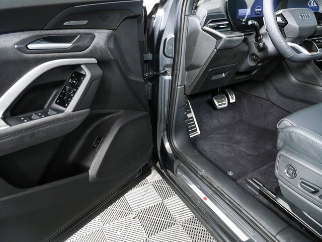 New 2026 Audi SQ5 Premium Plus image 8