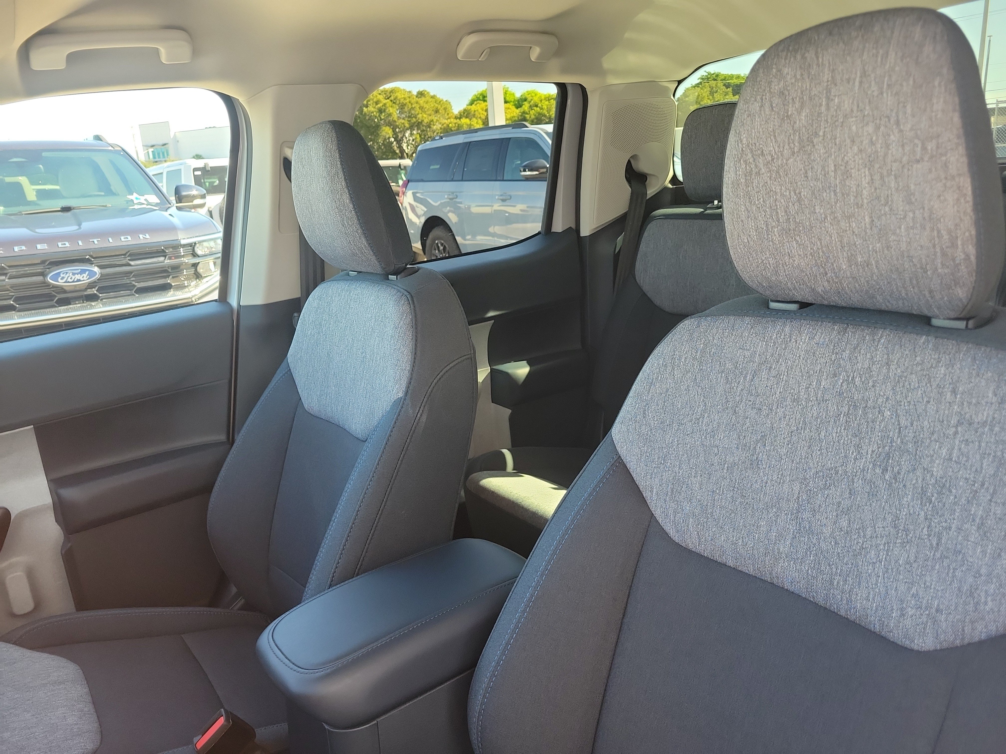 Used 2025 Ford Maverick XLT w/ XLT Luxury Package FWD image 12