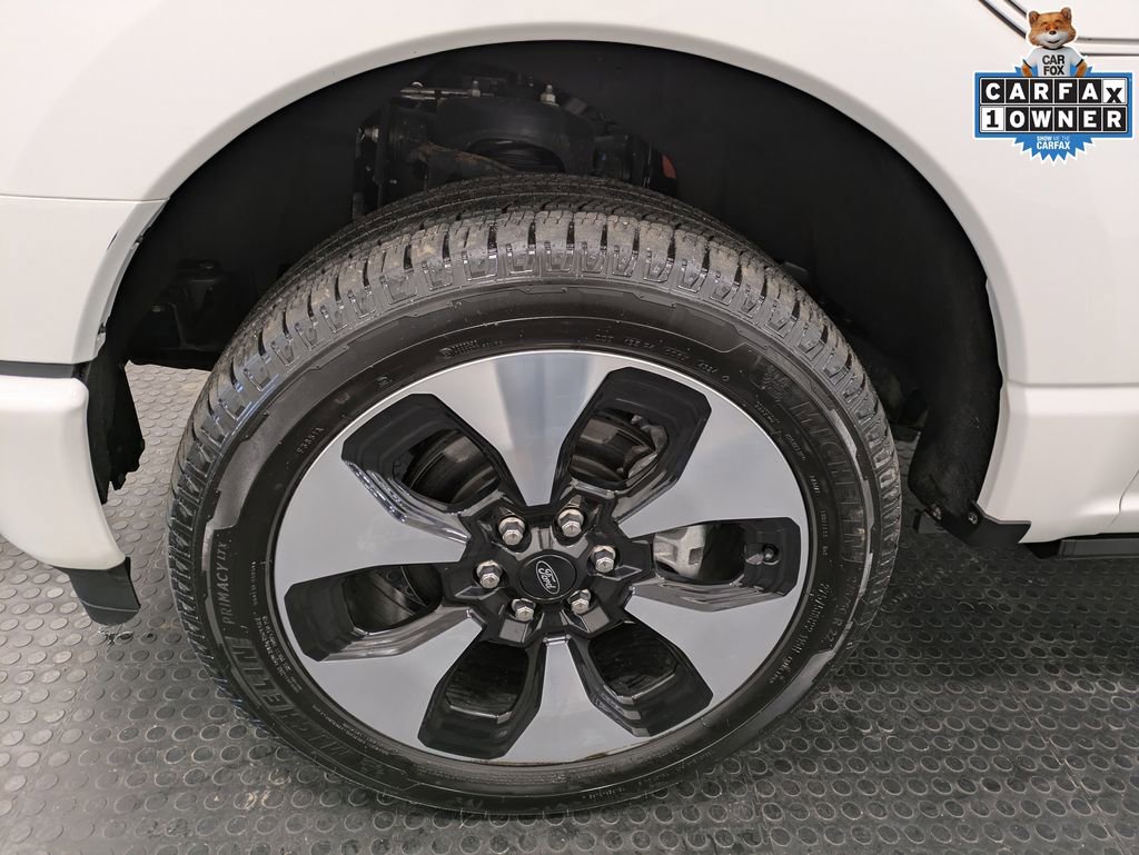 Used 2025 Ford F150 Lightning Platinum image 8
