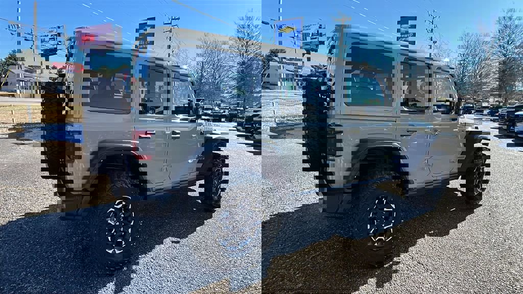 Used 2022 Jeep Wrangler Unlimited Rubicon 4xe w/ Cold Weather Group image 5