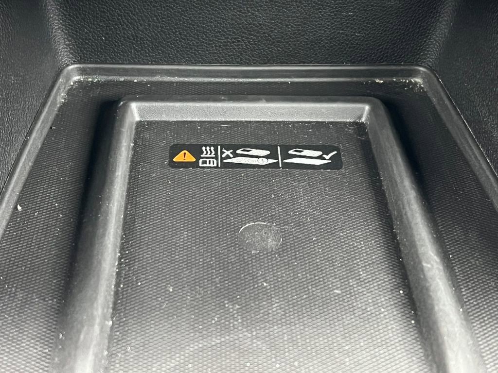 Certified 2023 Chevrolet Traverse LT w/ Rear Camera Mirror Package image 27