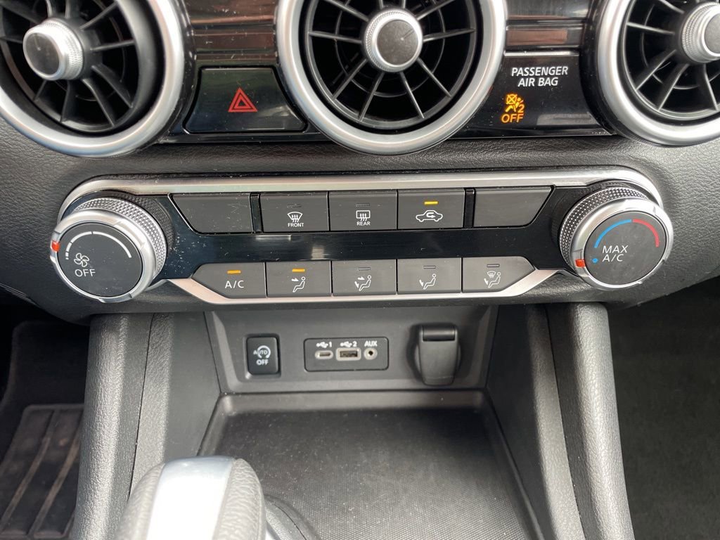 Used 2025 Nissan Sentra SV FWD image 21