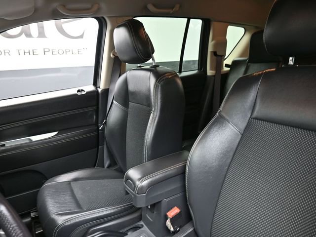 Used 2016 Jeep Compass Latitude image 16
