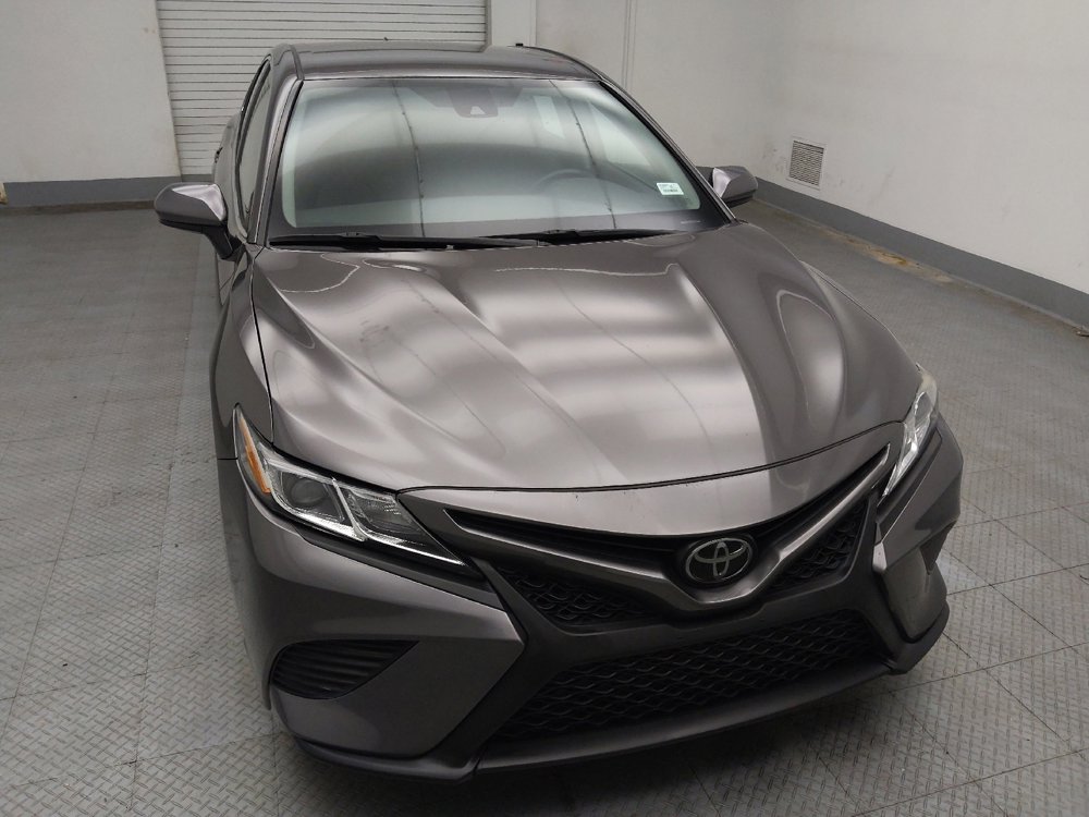 Used 2020 Toyota Camry SE image 14